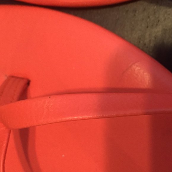 Gap Leather Flip Flops - 2 pairs - Picture 6 of 11